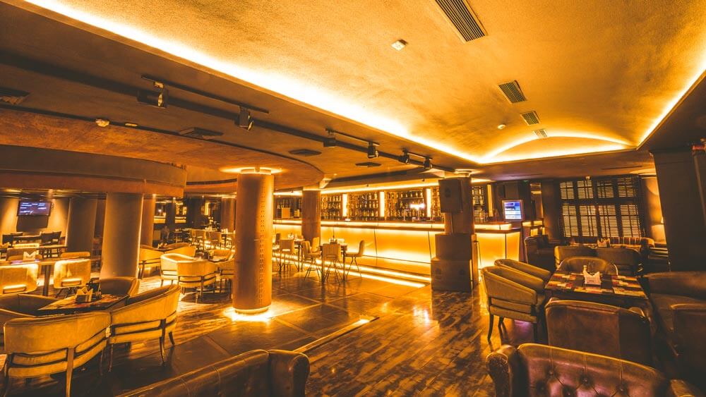  best bars in connaught place