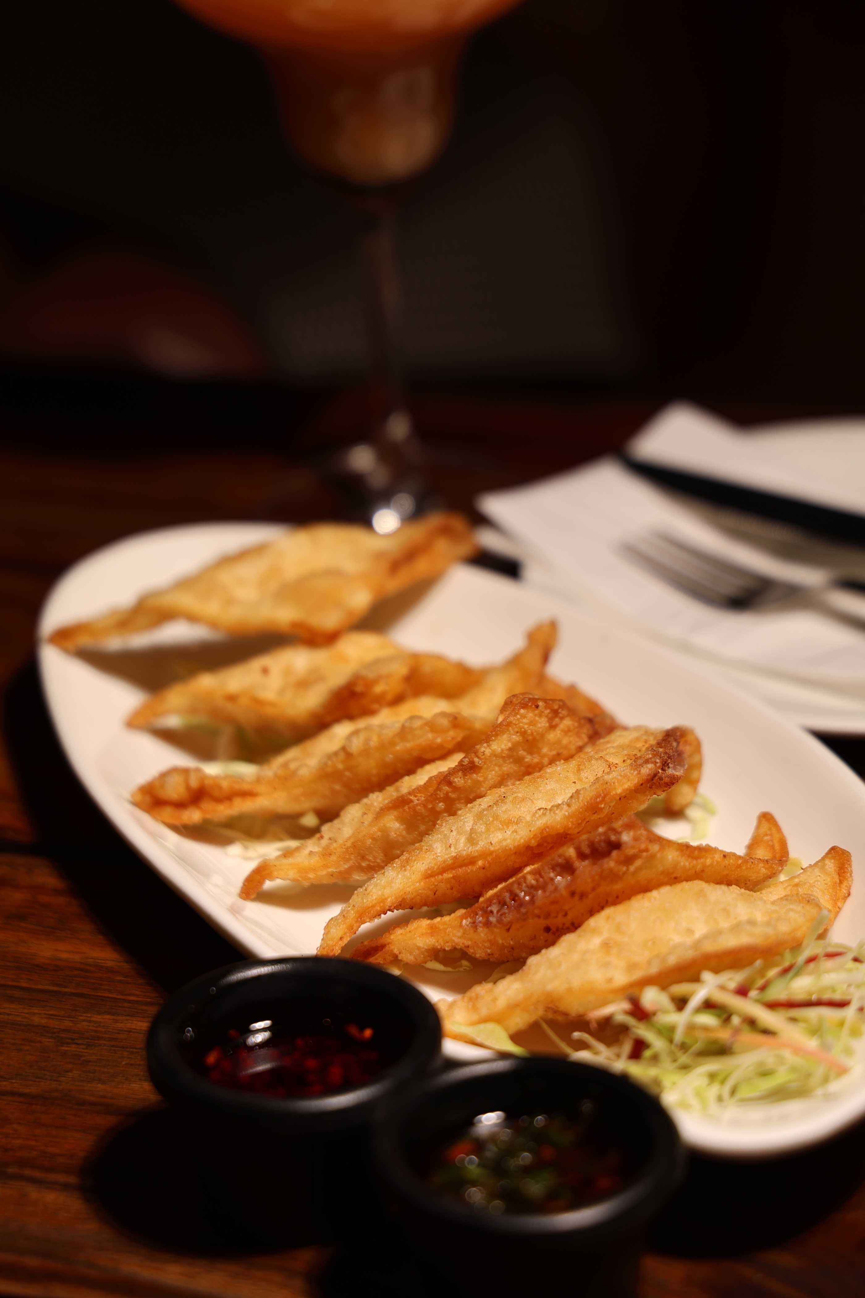 Best luxurious Food, Bar, Restro & Cafe in Connaught place in Delhi