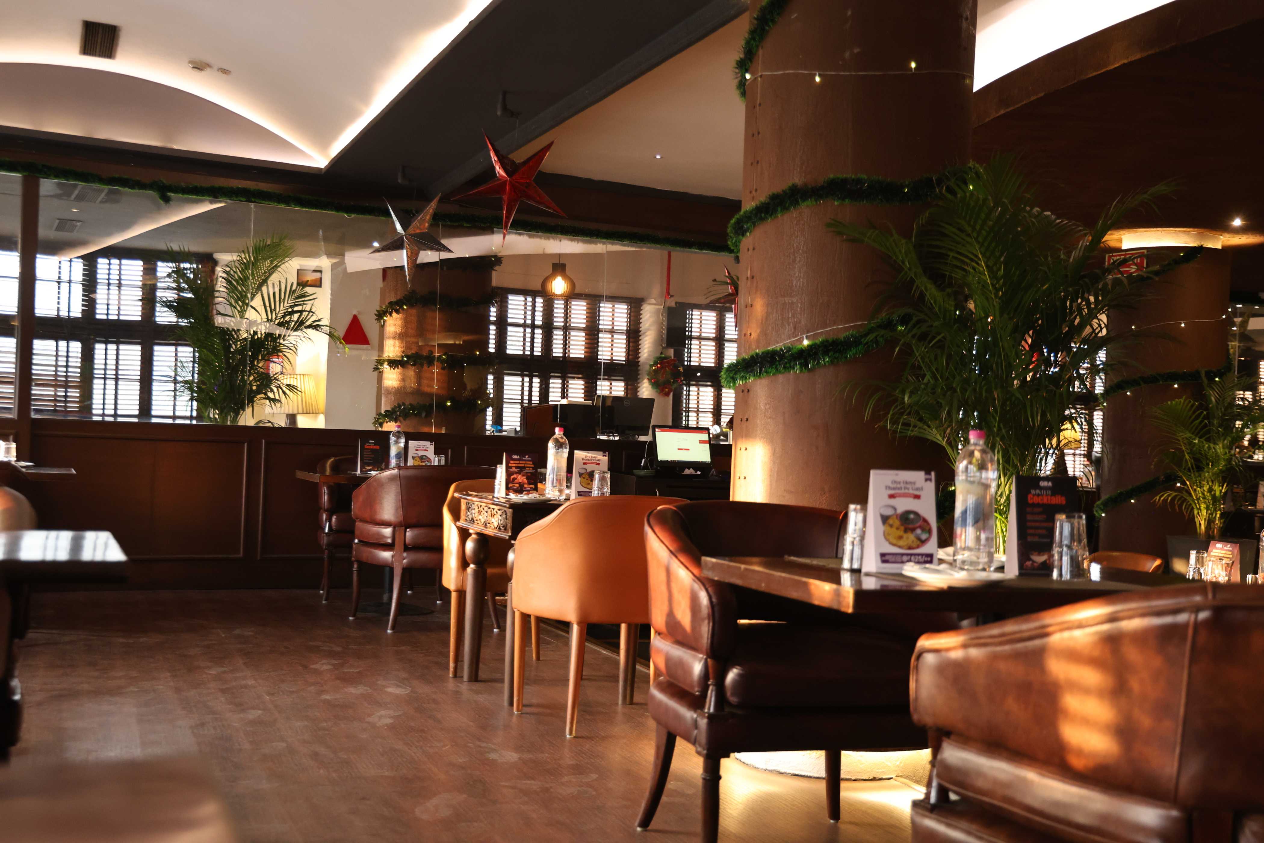Best luxurious Food, Bar, Restro & Cafe in Connaught place in Delhi