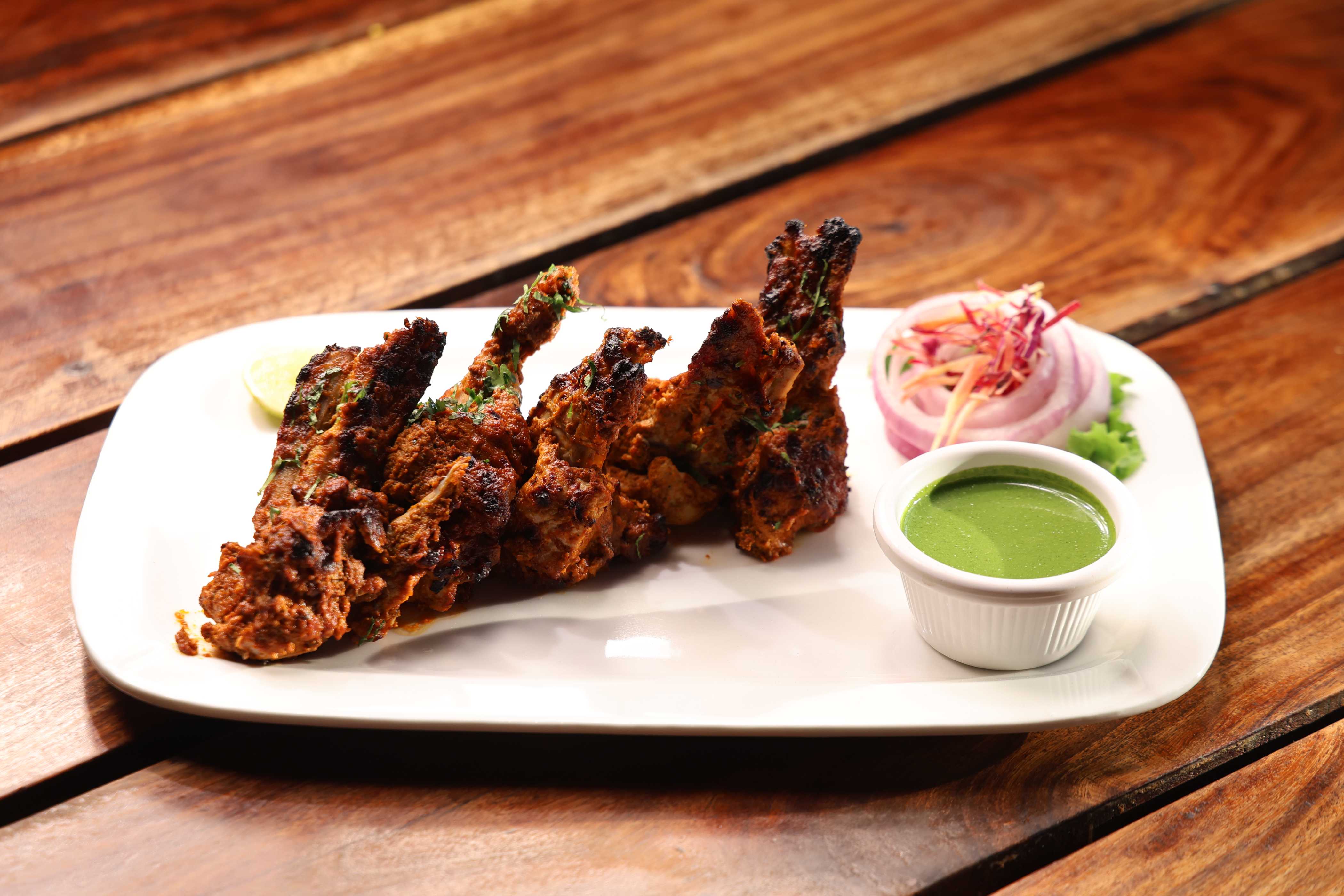 Best luxurious Food, Bar, Restro & Cafe in Connaught place in Delhi