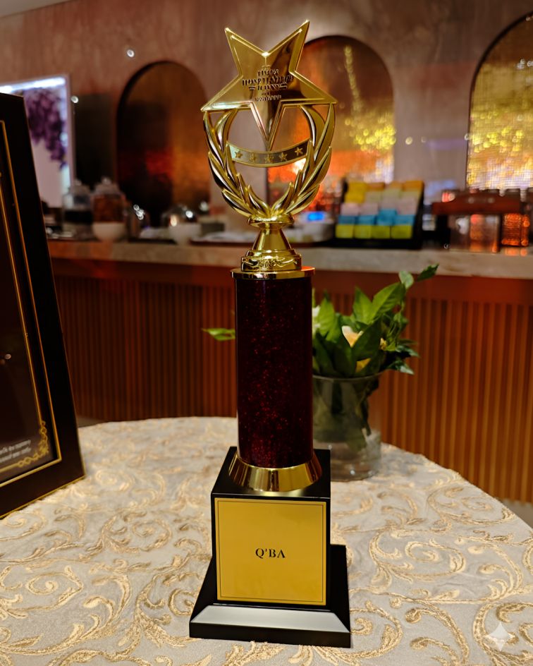 Best luxurious Food, Bar, Restro & Cafe in Connaught place in Delhi