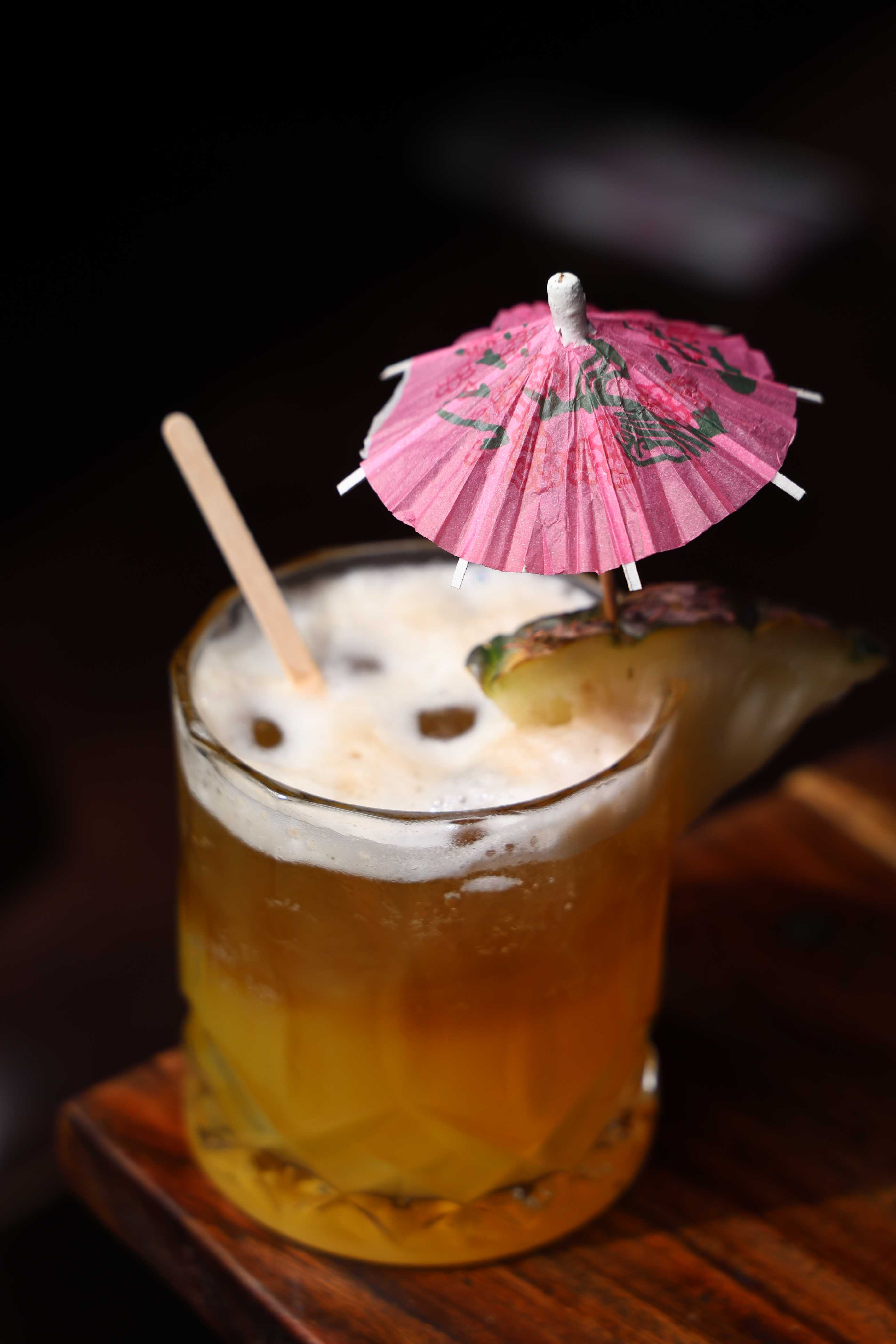 Best luxurious Food, Bar, Restro & Cafe in Connaught place in Delhi